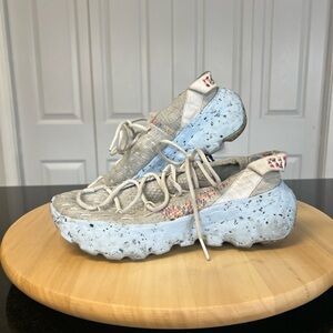 Nike Space Hippie 04 Sneakers